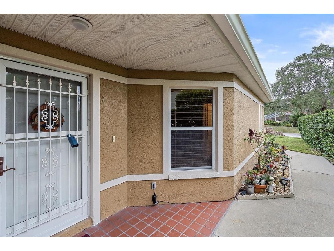 5508 Gardens Drive Sarasota FL 34243 A4676433 image2