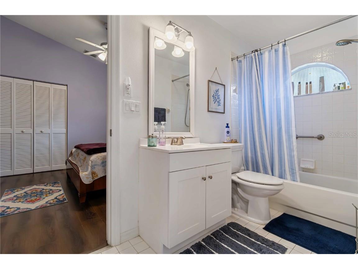 5509 83rd Terrace E Sarasota FL 34243 A4665040 image14