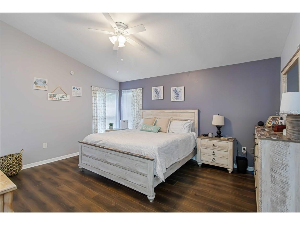 5509 83rd Terrace E Sarasota FL 34243 A4665040 image18