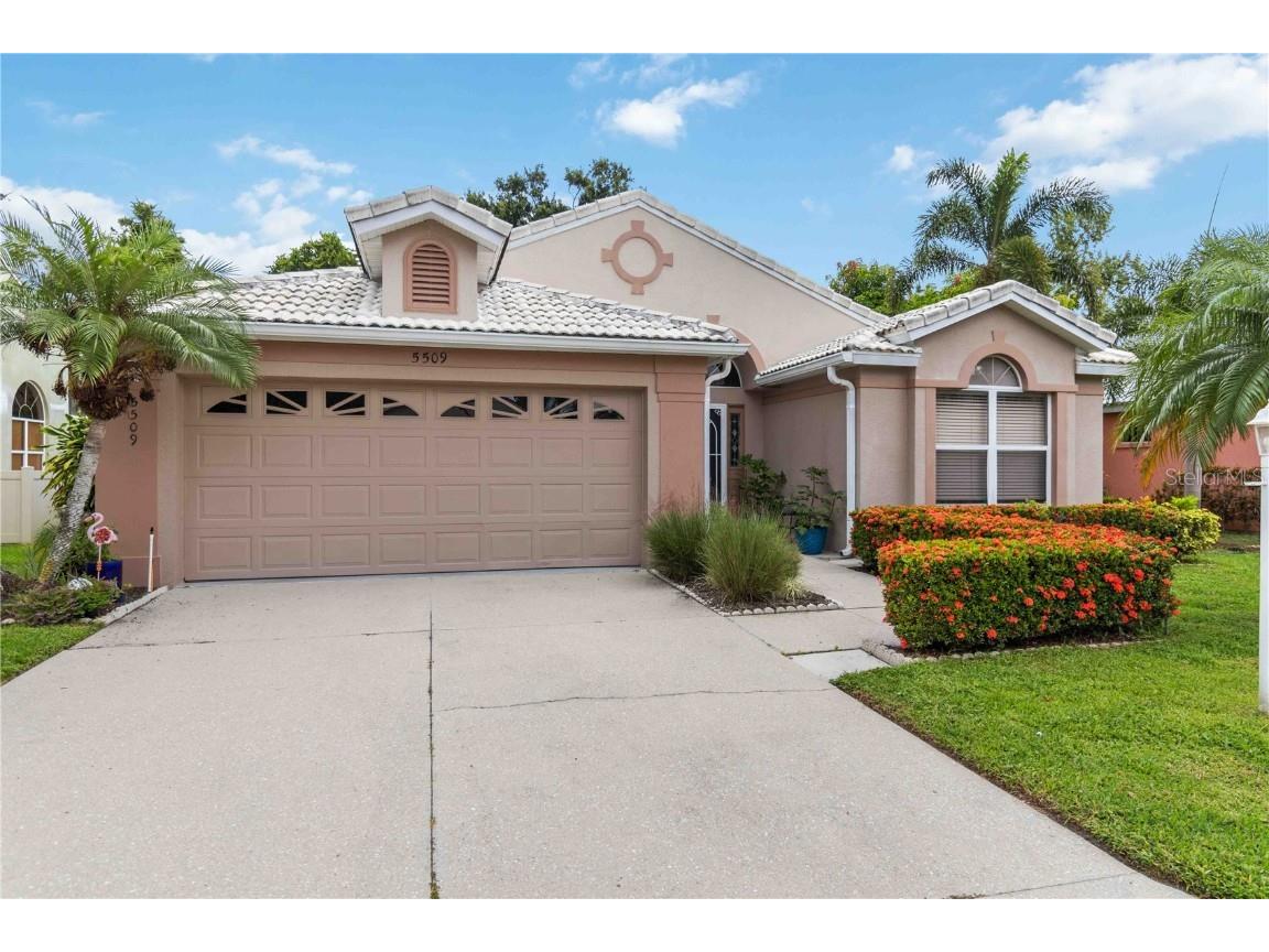 5509 83rd Terrace E Sarasota FL 34243 A4665040 image3