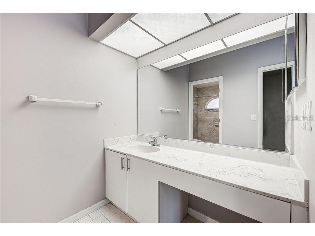 5509 83rd Terrace E Sarasota FL 34243 A4665040 image52