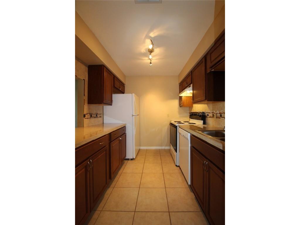 5509 Fountain Lake Circle #C205 Bradenton FL 34207 A4665162 image2