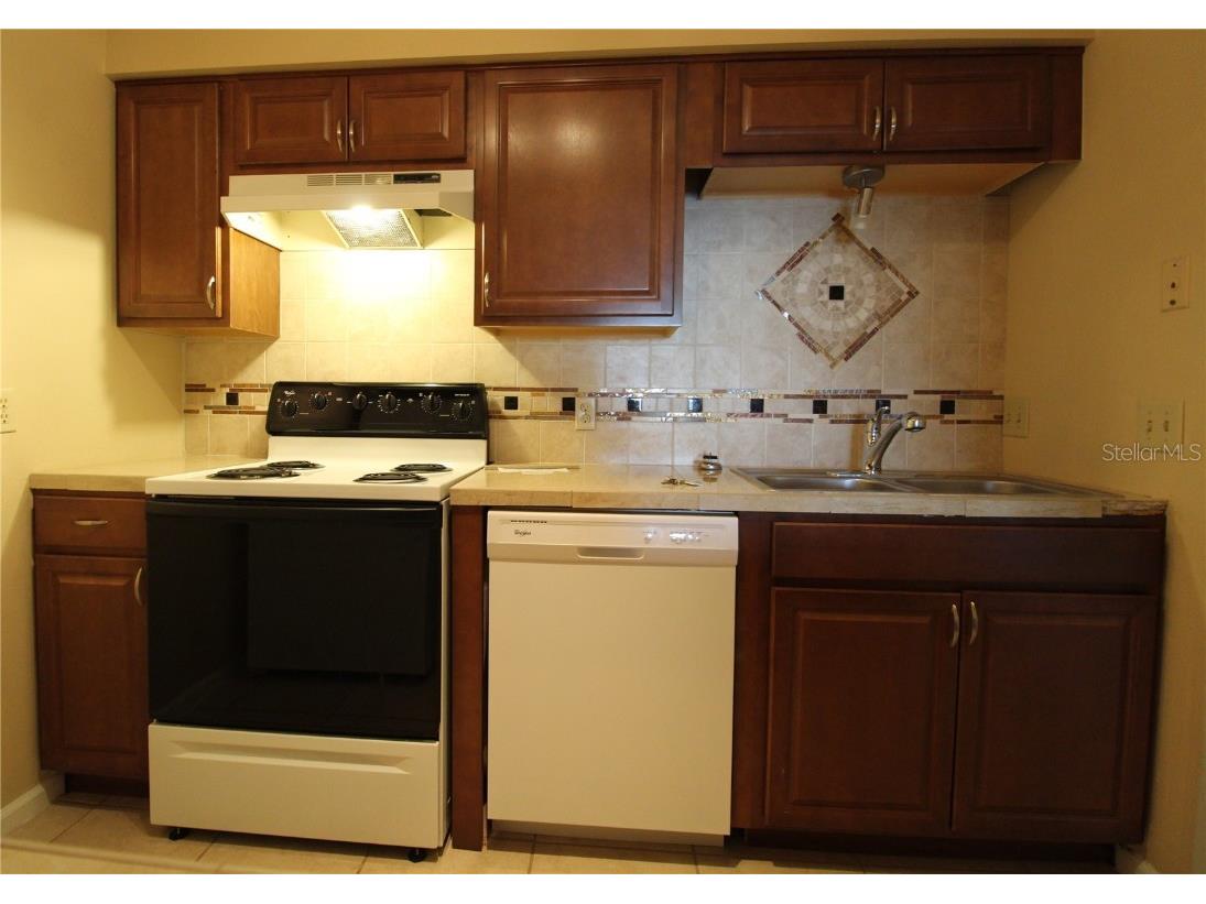 5509 Fountain Lake Circle #C205 Bradenton FL 34207 A4665162 image4