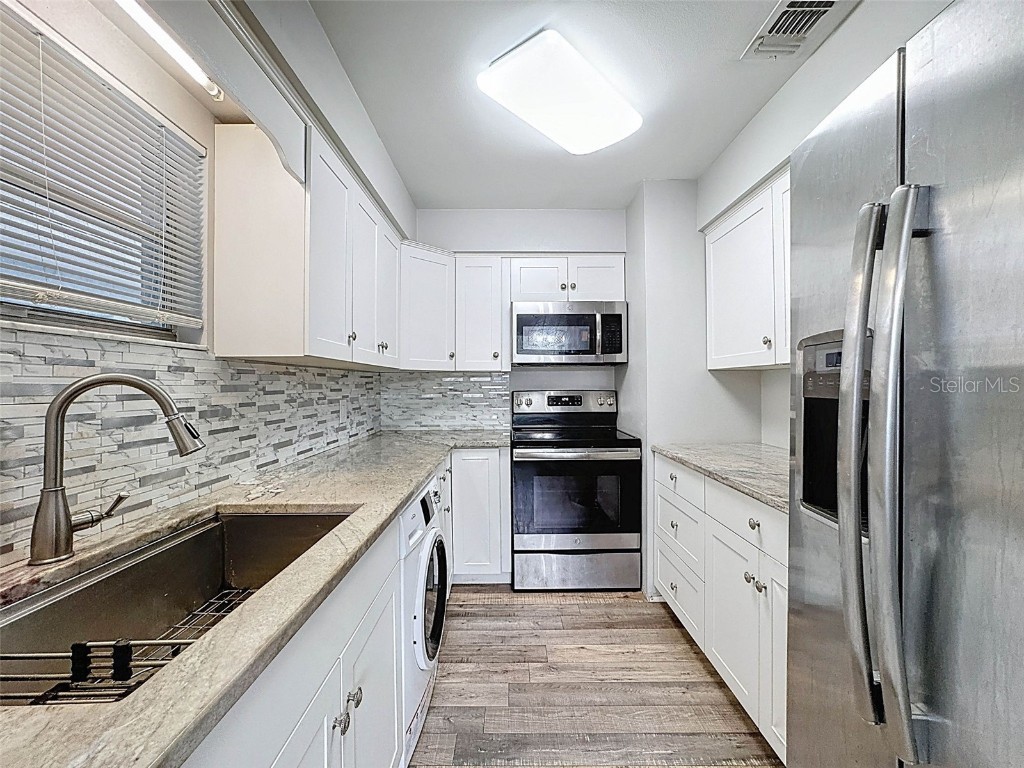 5509 Fountain Lake Circle #C209 Bradenton FL 34207 TB8376588 image6