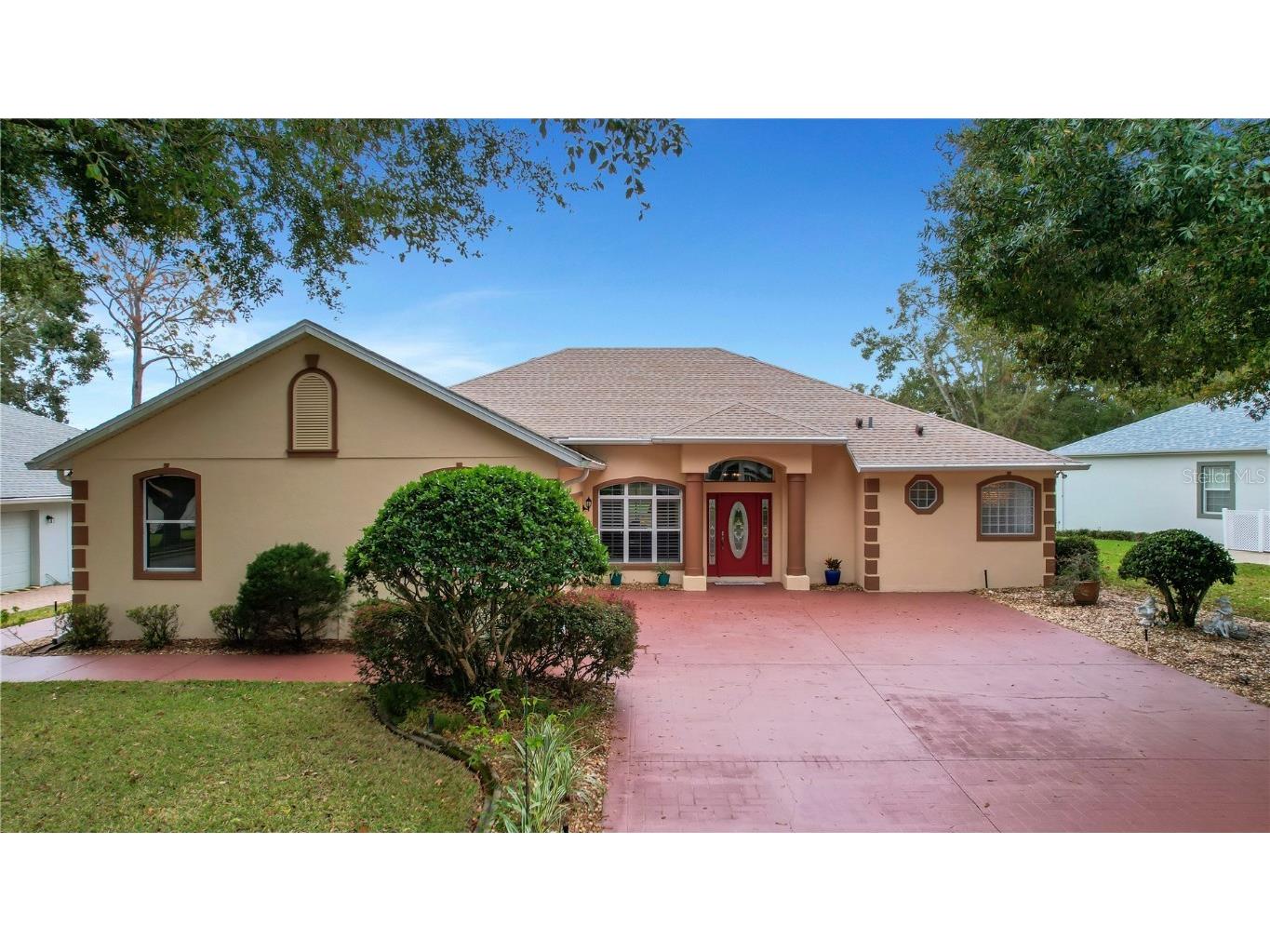 5509 Grove Manor Lady Lake FL 32159 - LAKE GRIFFIN - CHAIN OF LAKES G5090394 image1