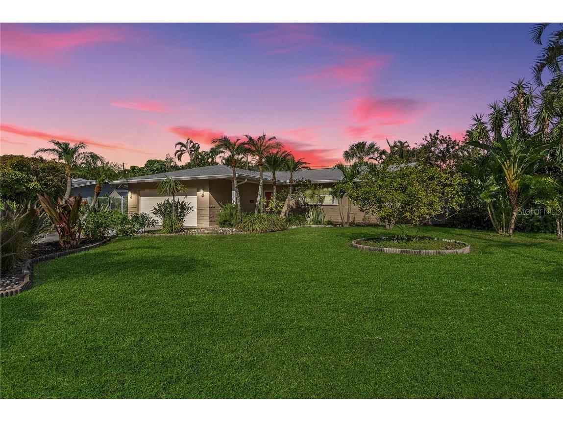 551 25th Avenue SE Saint Petersburg FL 33705 U8223427 image1