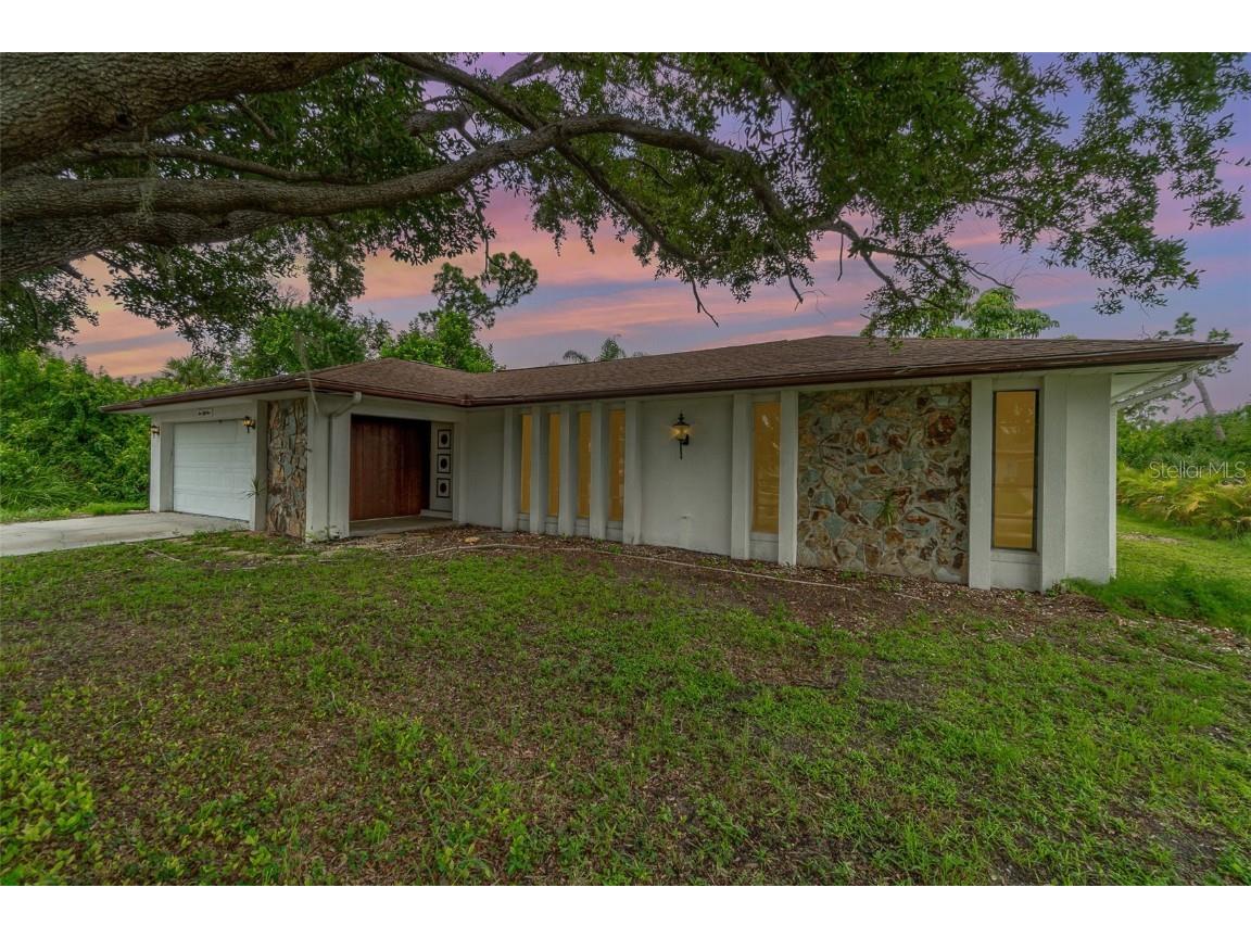 551 Azalea Avenue NW Port Charlotte FL 33952 T3547413 image1