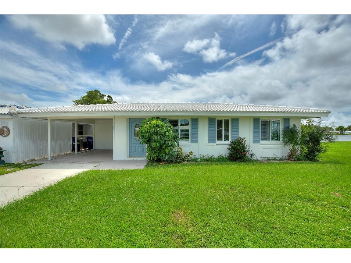 551 Circlewood Drive #T12 Venice FL 34293 A4616865 image1