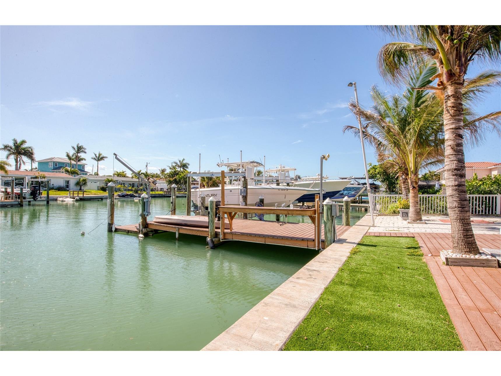 551 Crystal Drive Madeira Beach FL 33708 TB8500772 image12