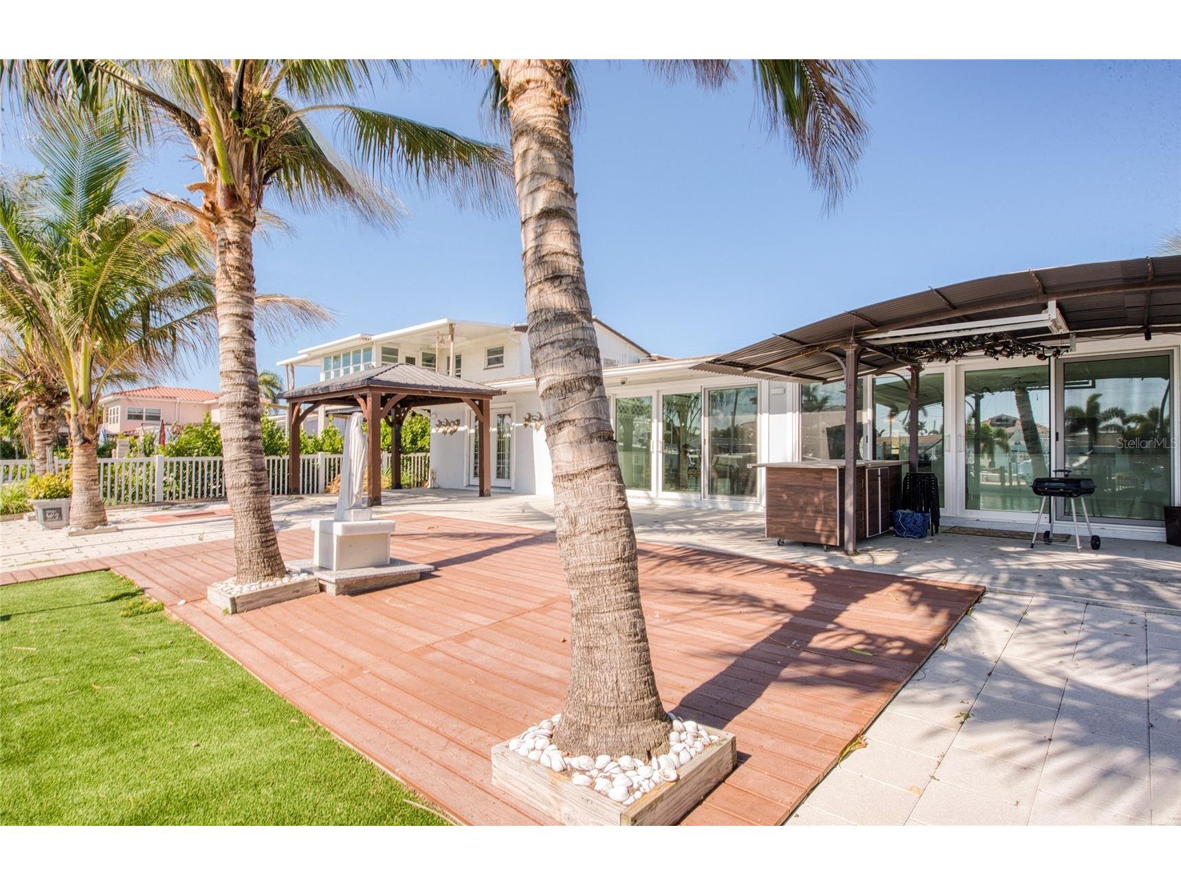 551 Crystal Drive Madeira Beach FL 33708 TB8500772 image13