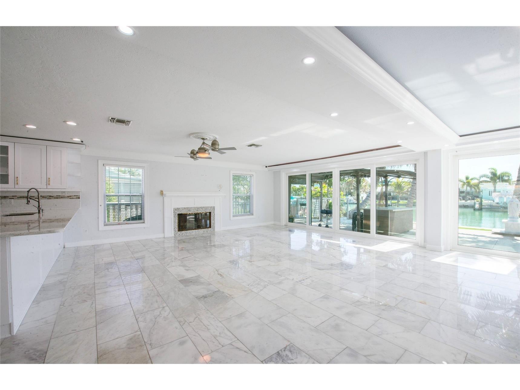551 Crystal Drive Madeira Beach FL 33708 TB8500772 image18