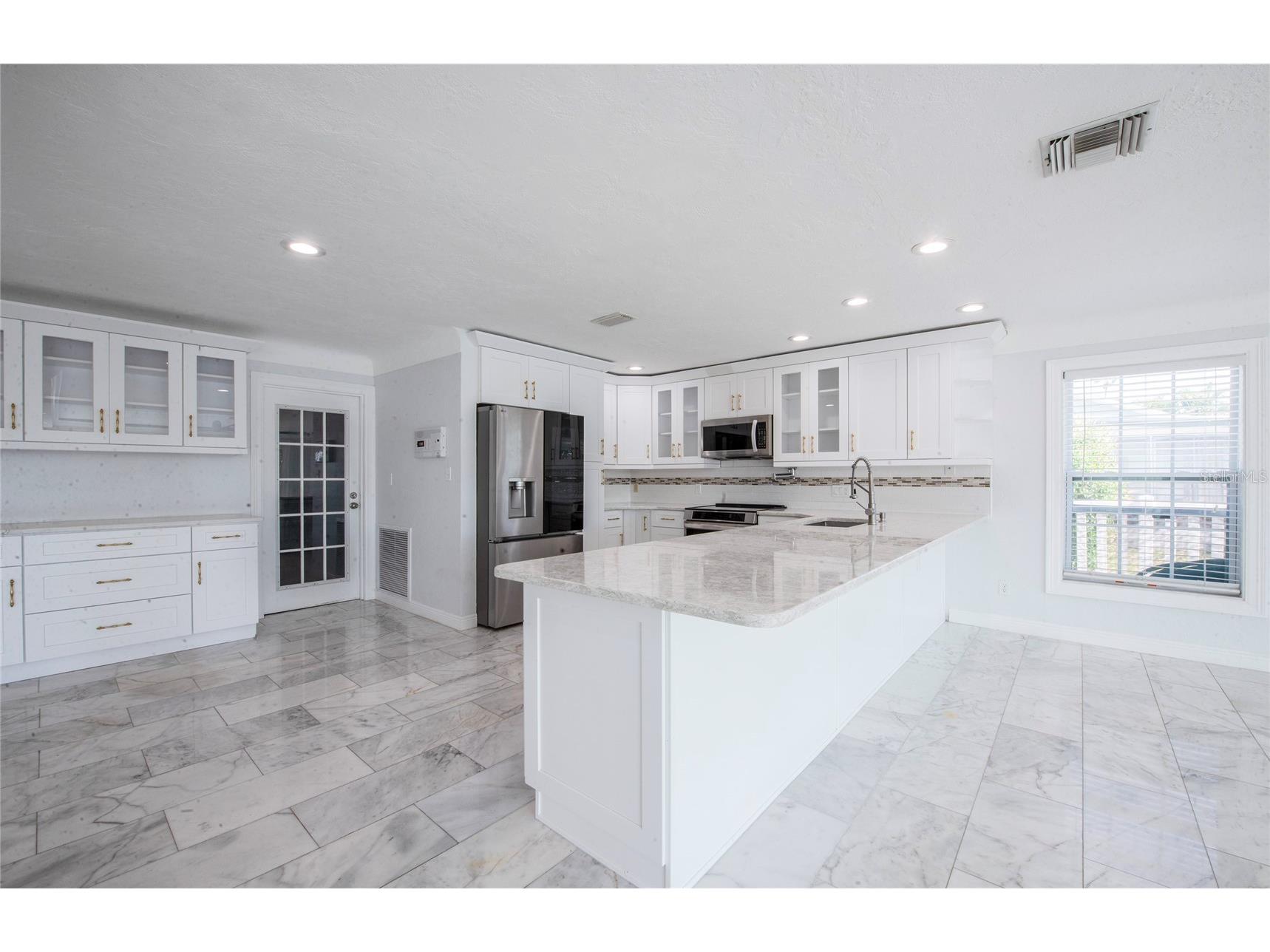 551 Crystal Drive Madeira Beach FL 33708 TB8500772 image22