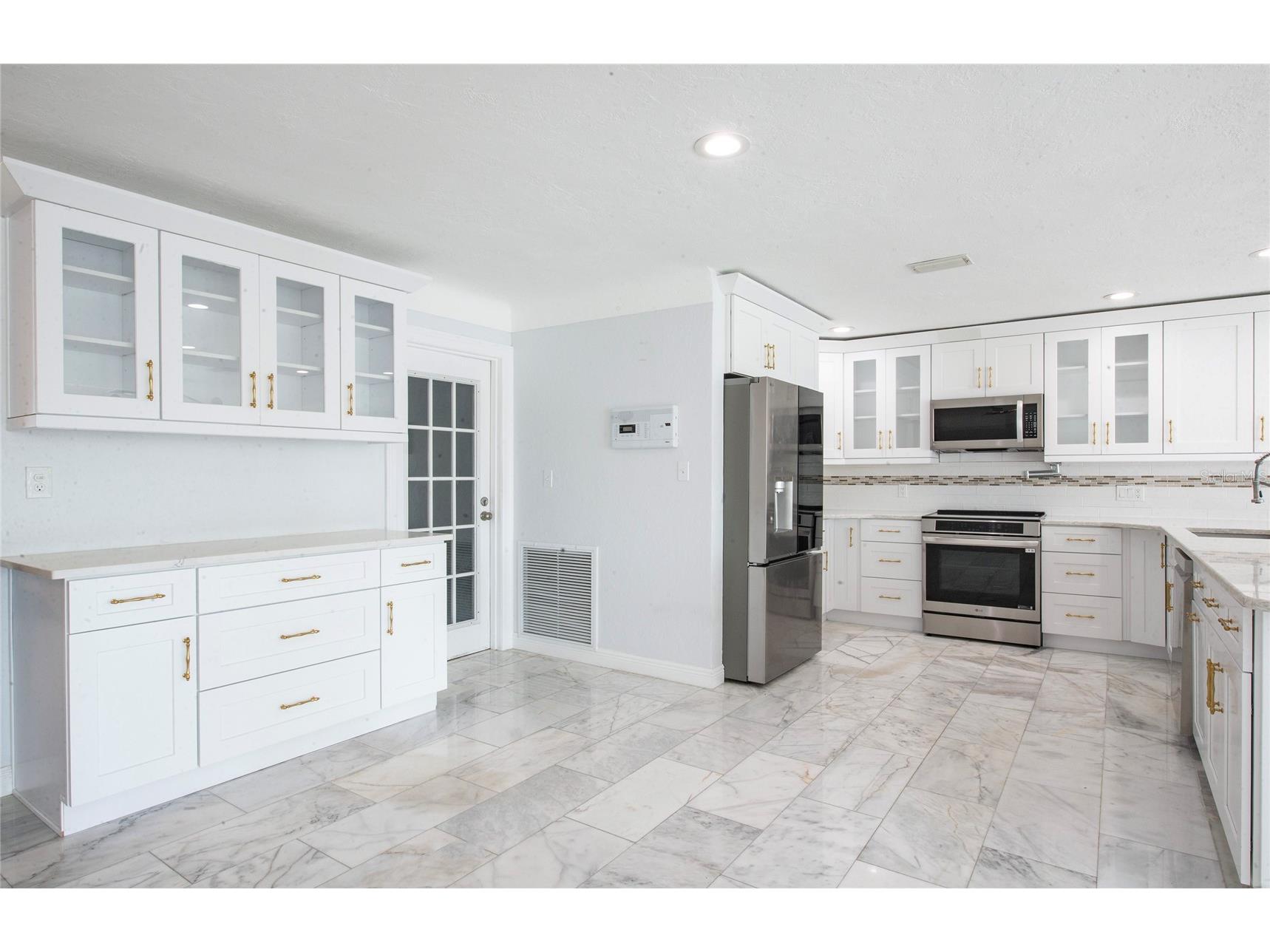 551 Crystal Drive Madeira Beach FL 33708 TB8500772 image23