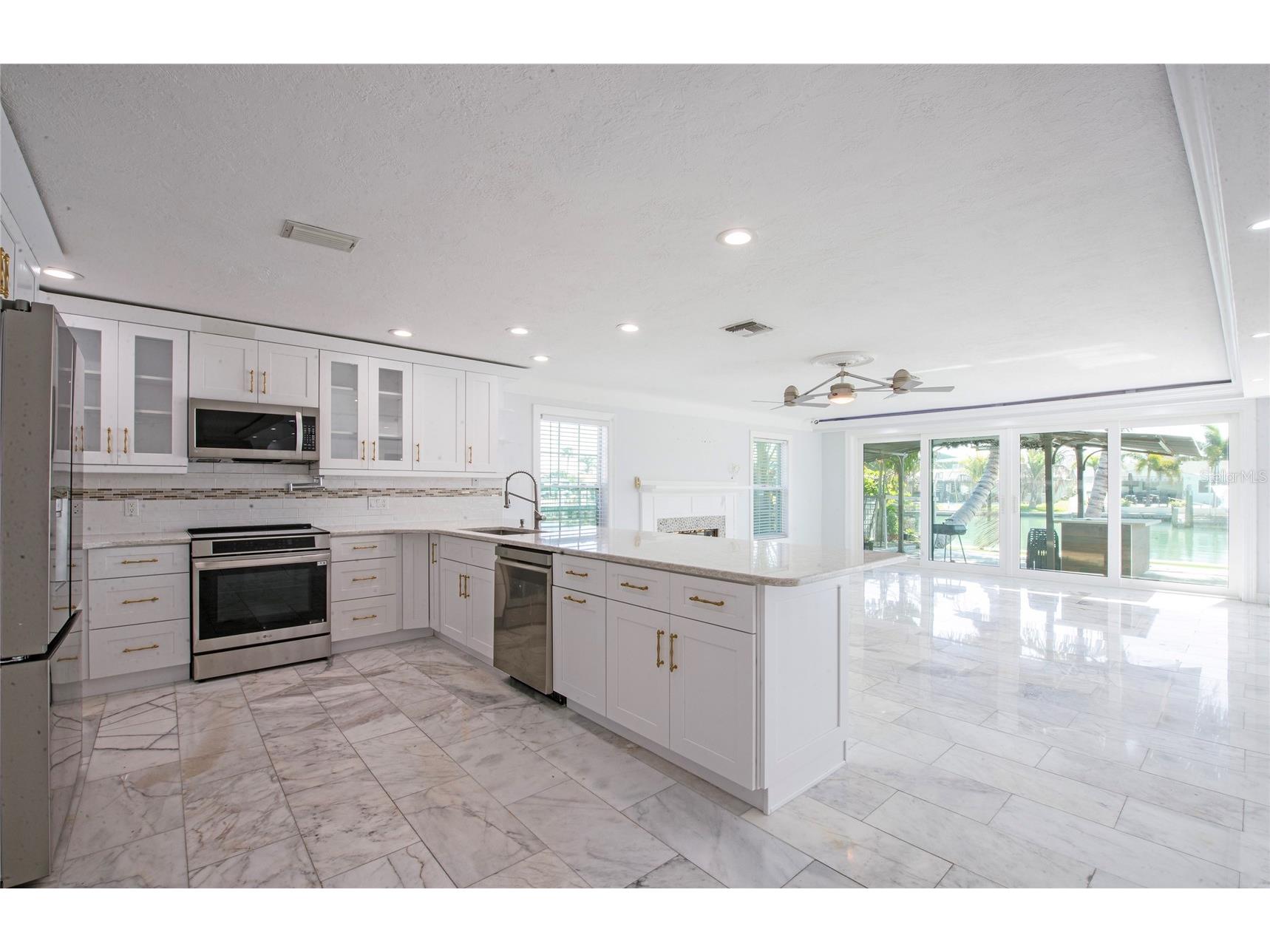551 Crystal Drive Madeira Beach FL 33708 TB8500772 image25