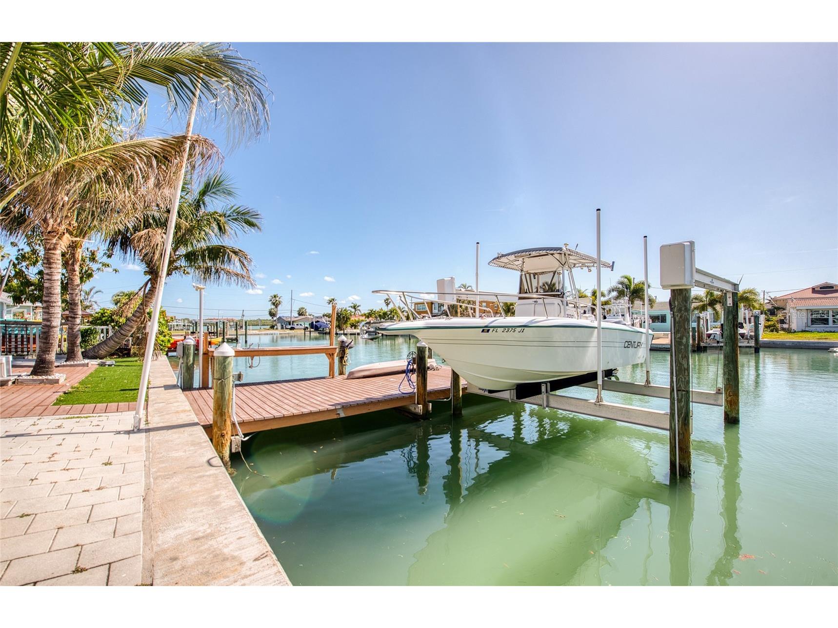 551 Crystal Drive Madeira Beach FL 33708 TB8500772 image7