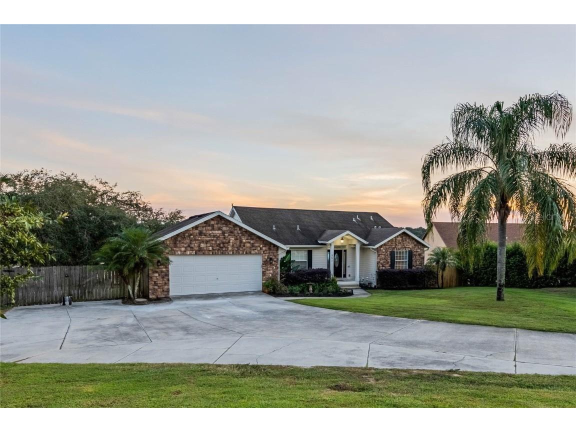 551 Gregory Drive Umatilla FL 32784 - East Lake O6152173 image1