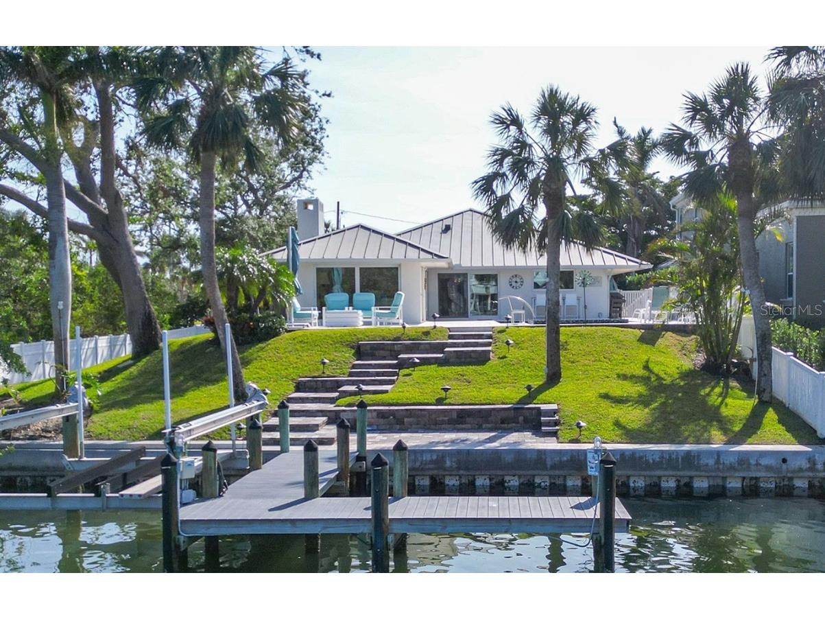 551 S Polk Drive Sarasota FL 34236 A4632136 image1