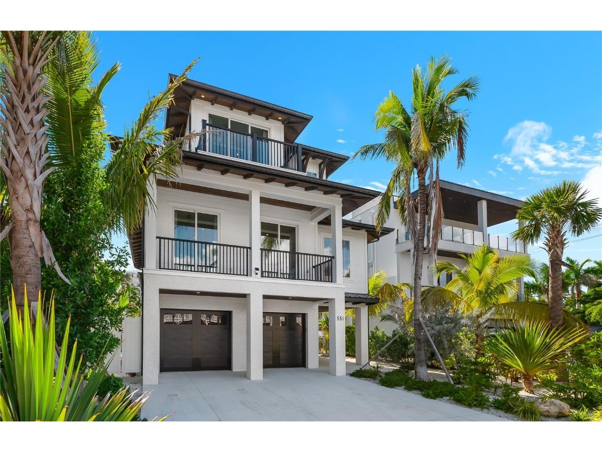 551 S Washington Drive Sarasota FL 34236 A4668634 image1