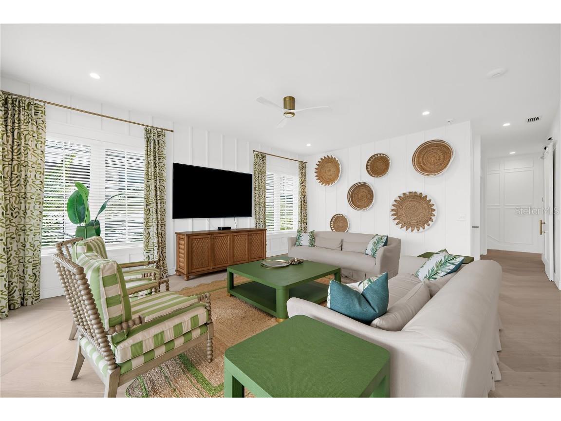 551 S Washington Drive Sarasota FL 34236 A4668634 image13