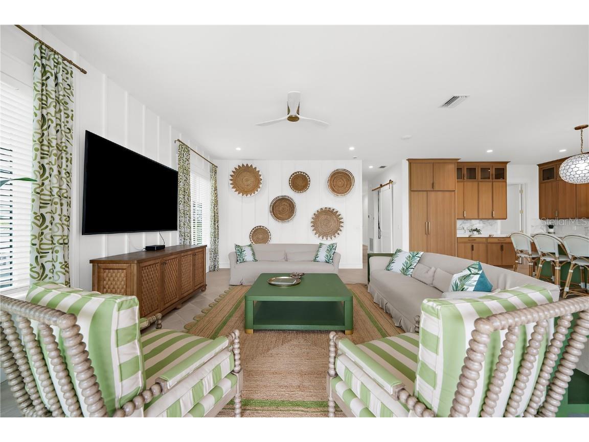 551 S Washington Drive Sarasota FL 34236 A4668634 image14