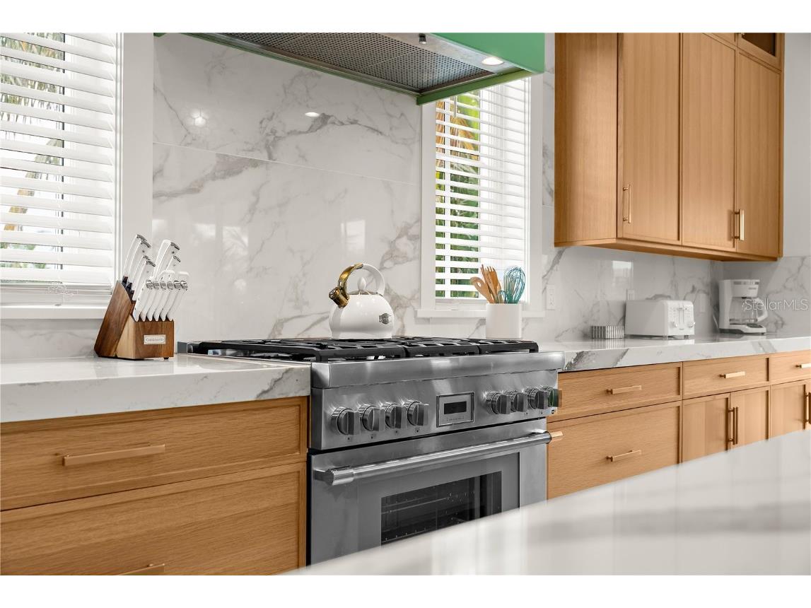 551 S Washington Drive Sarasota FL 34236 A4668634 image19