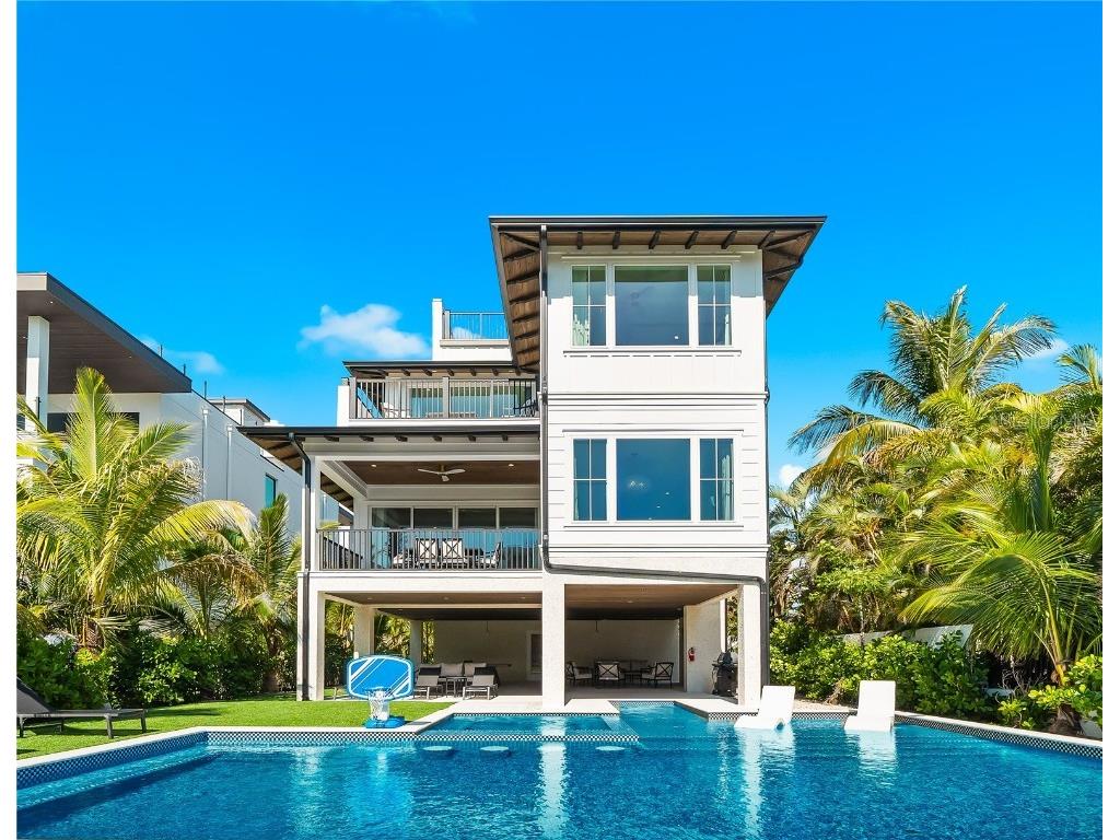 551 S Washington Drive Sarasota FL 34236 A4668634 image2