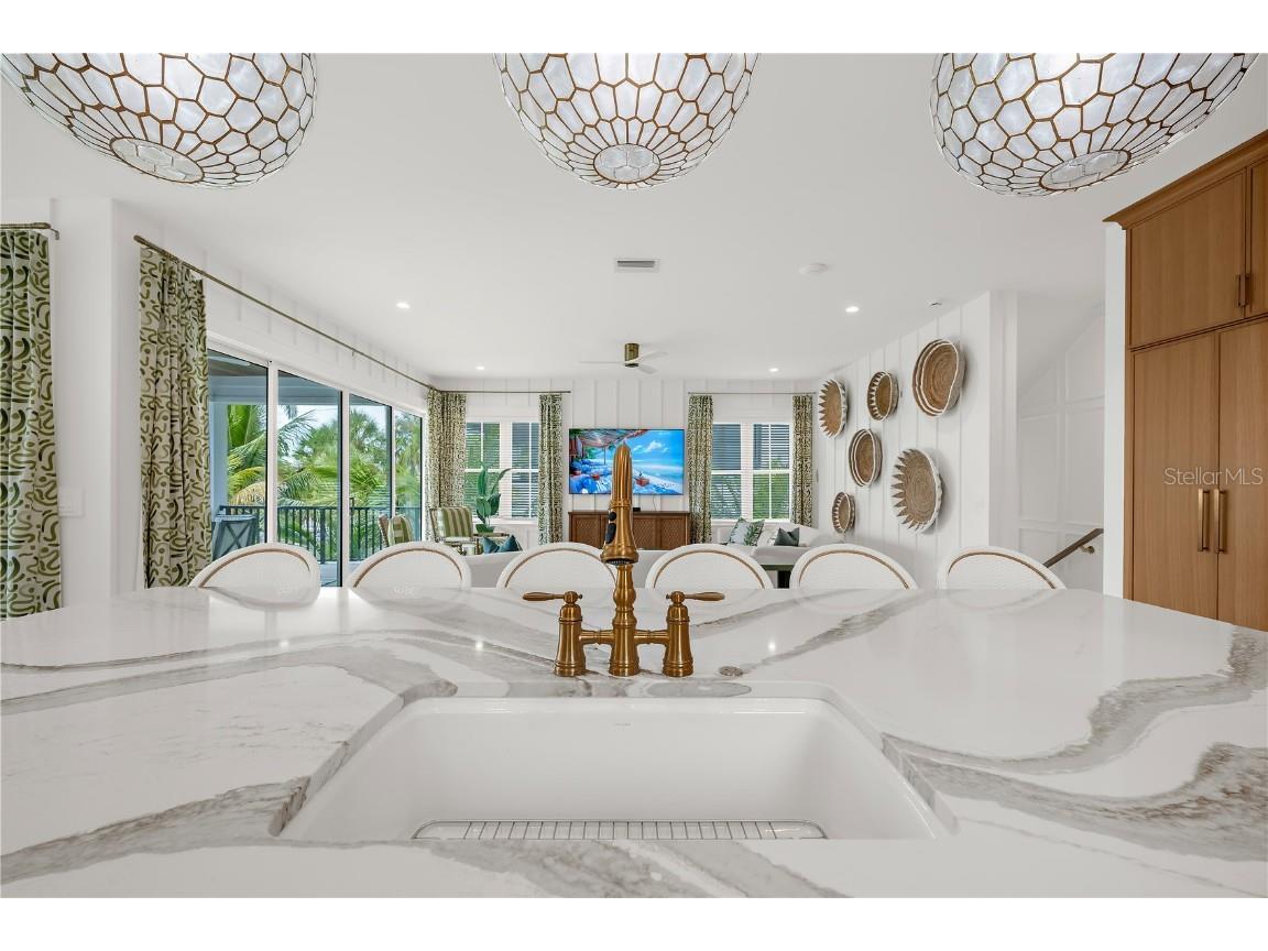 551 S Washington Drive Sarasota FL 34236 A4668634 image26