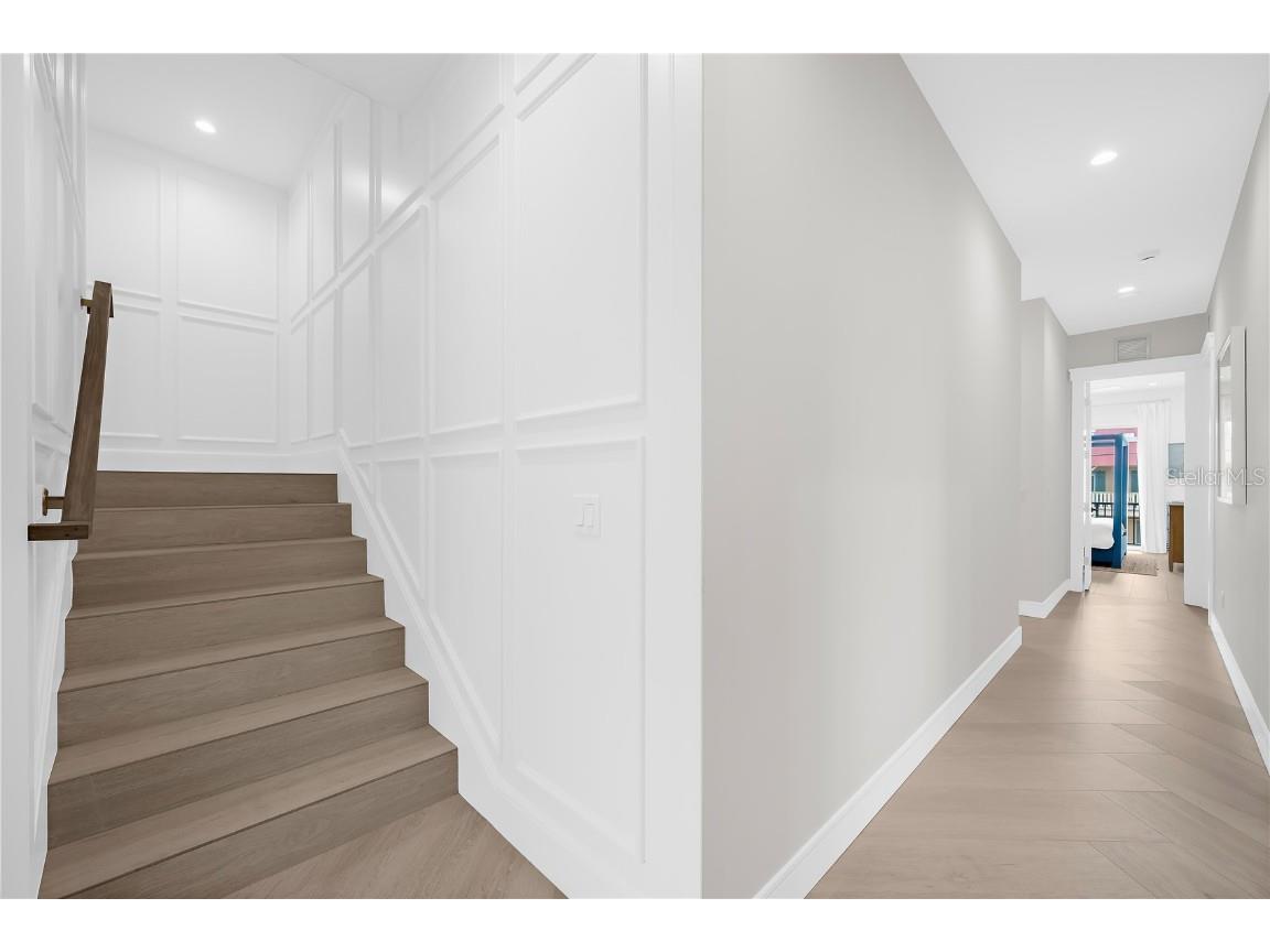 551 S Washington Drive Sarasota FL 34236 A4668634 image32