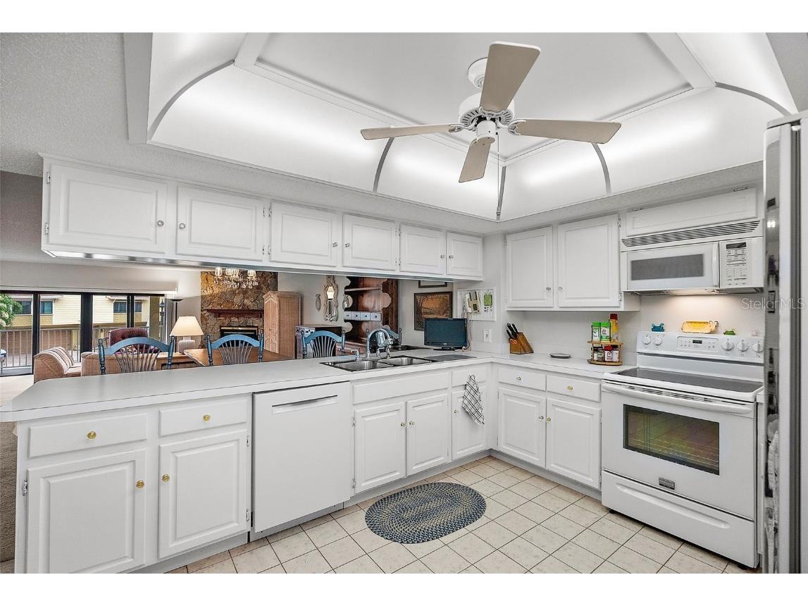 551 Sandy Hook Road Treasure Island FL 33706 - BOCA CIEGA BAY TB8436928 image12