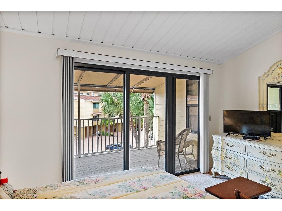 551 Sandy Hook Road Treasure Island FL 33706 - BOCA CIEGA BAY TB8436928 image22