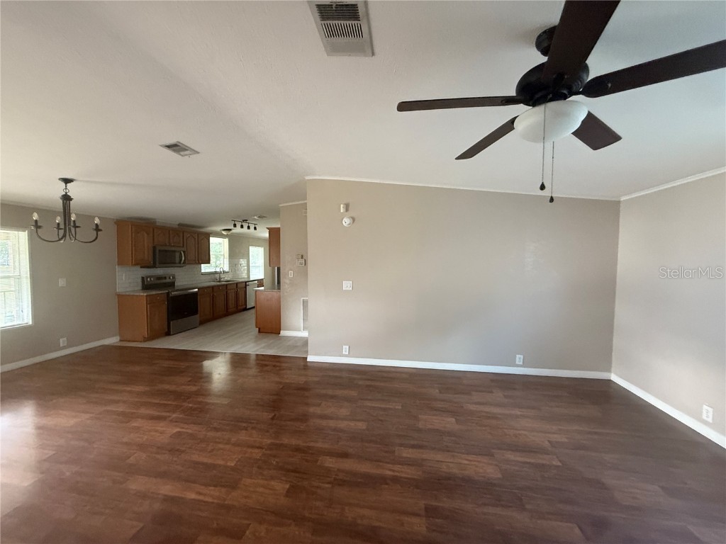 5510 Gator Country Plant City FL 33565 TB8416261 image6