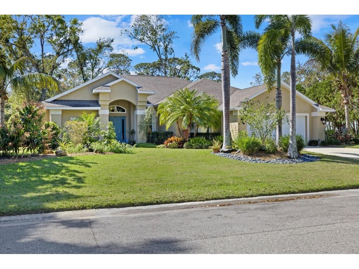 5510 Palm Aire Drive Sarasota FL 34243 A4643125 image1