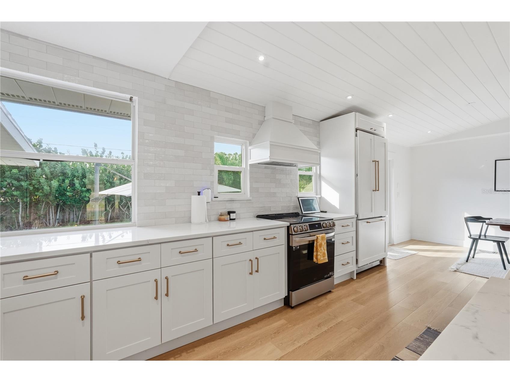 5510 Venetian Boulevard NE Saint Petersburg FL 33703 TB8452873 image9