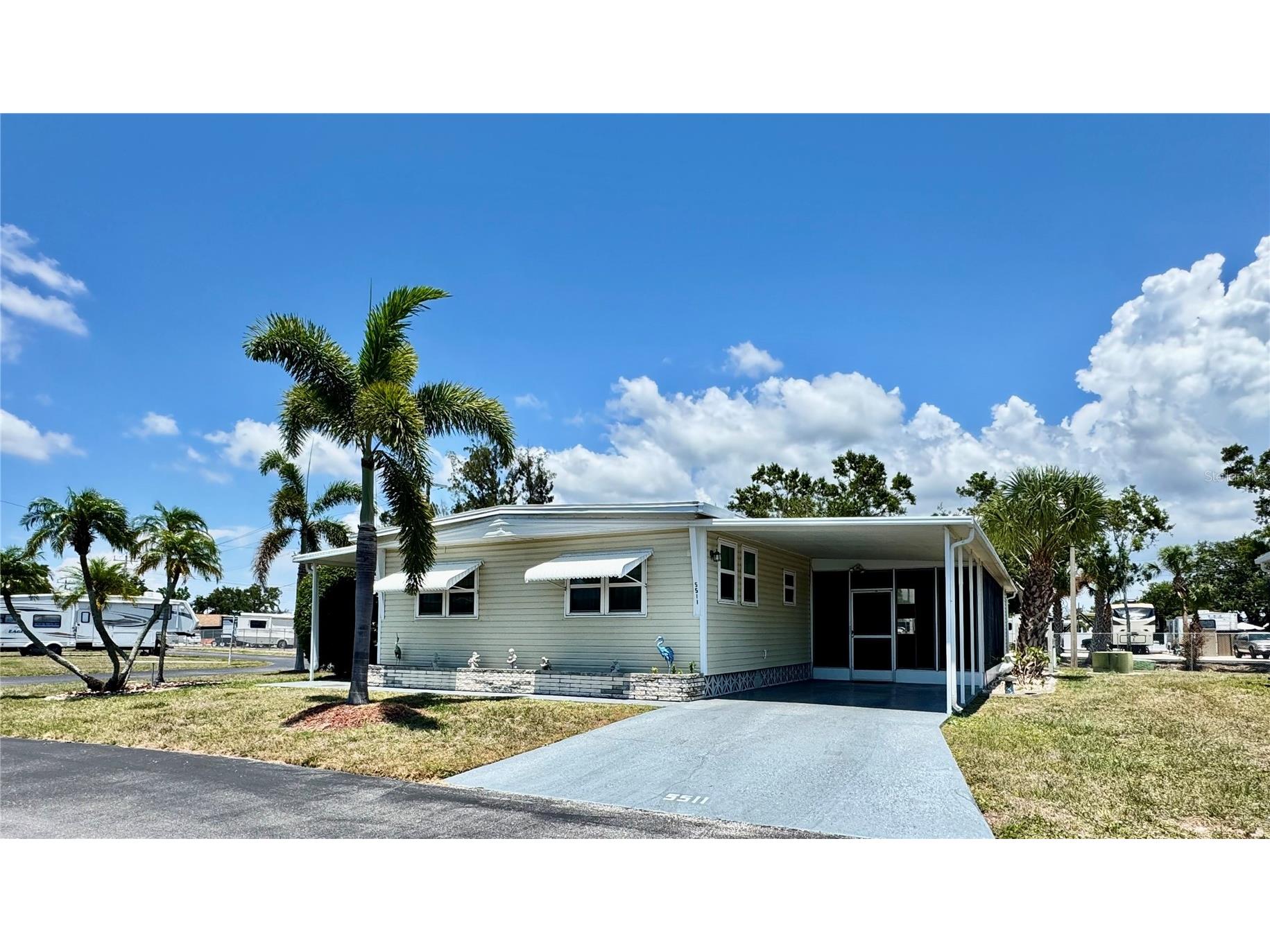 5511 Denmark Drive Bradenton FL 34207 A4689403 image2