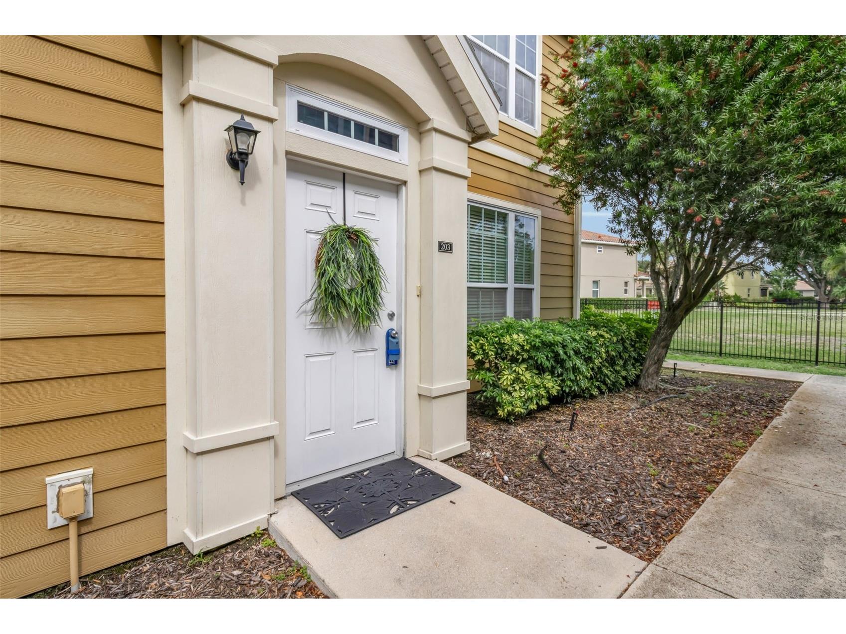 5511 Rosehill Road #203 Sarasota FL 34233 A4688309 image1