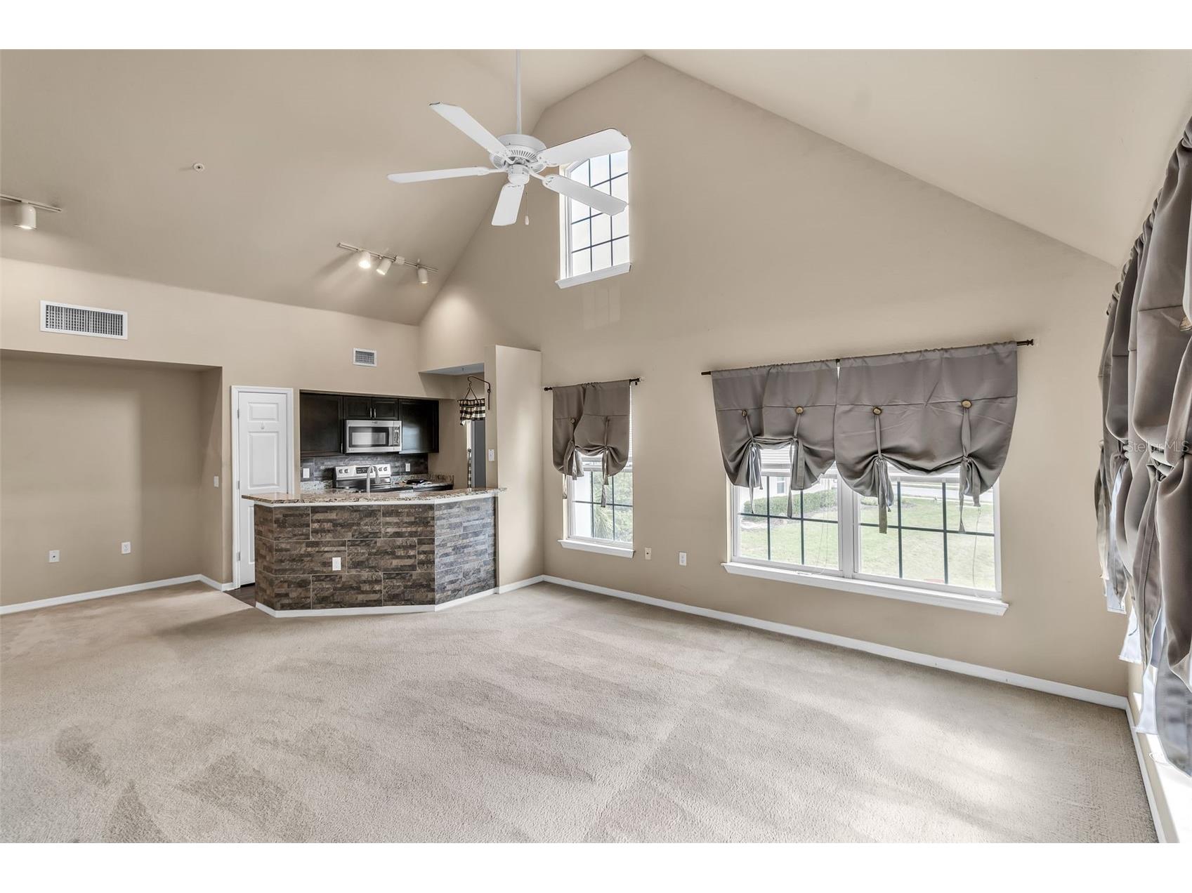 5511 Rosehill Road #203 Sarasota FL 34233 A4688309 image14