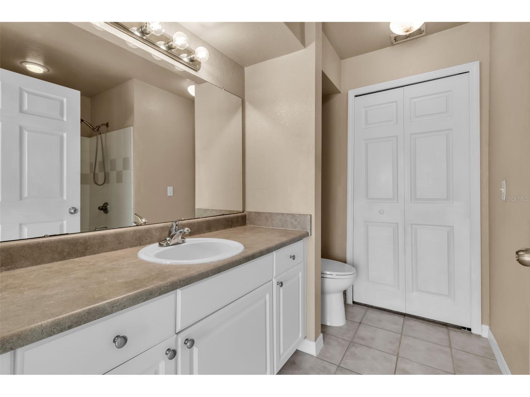 5511 Rosehill Road #203 Sarasota FL 34233 A4688309 image21