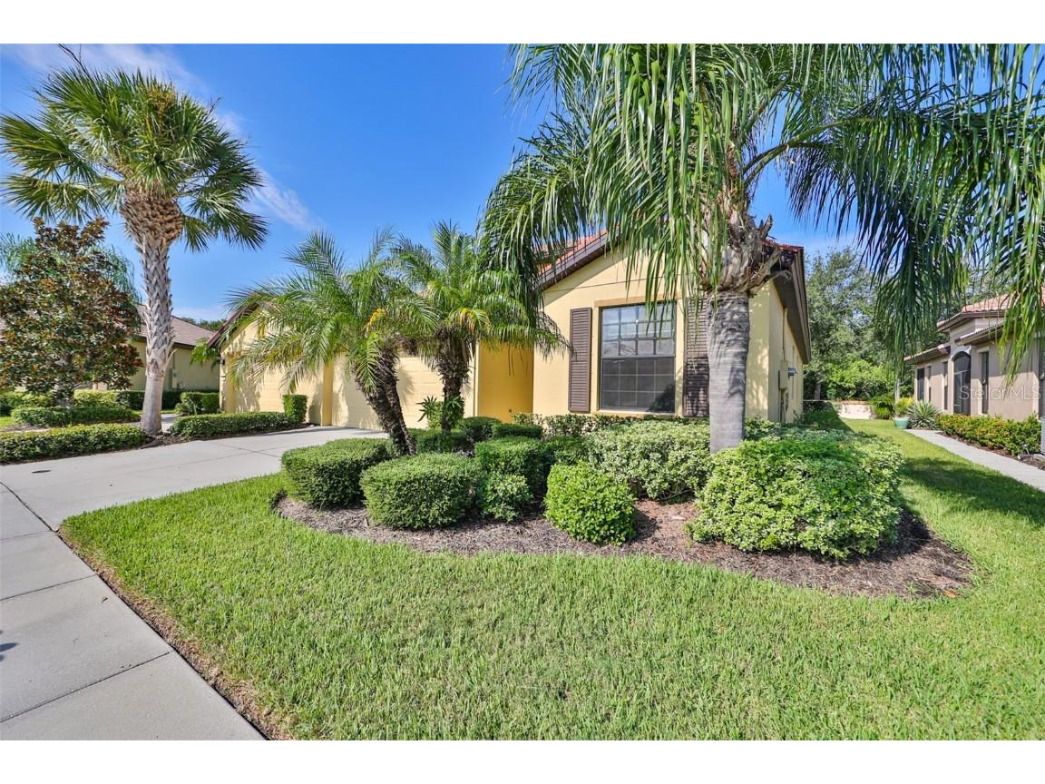 5511 Sunset Falls Drive Apollo Beach FL 33572 T3515490 image1