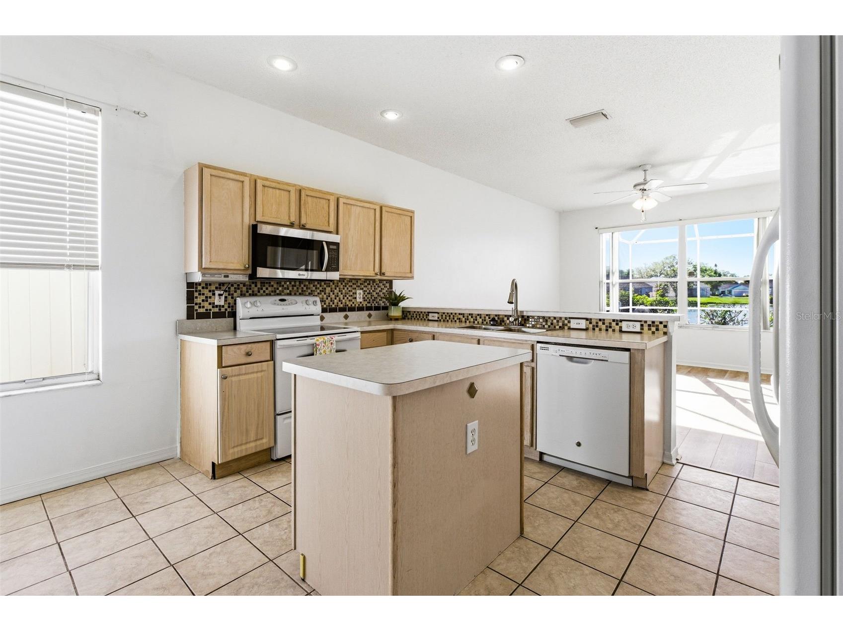 5512 47th Court E Bradenton FL 34203 TB8474496 image10