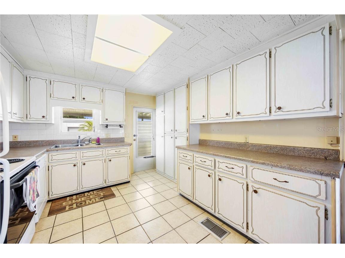 5512 Colleen Drive Bradenton FL 34207 A4668096 image5