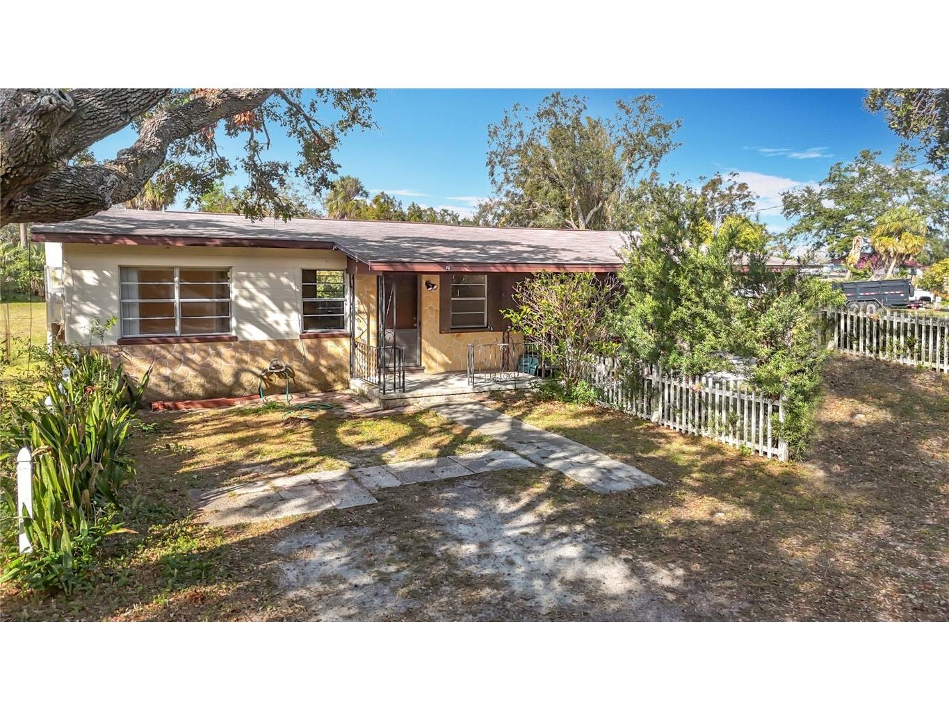 5512 Daniels Road Tampa FL 33634 TB8339022 image1