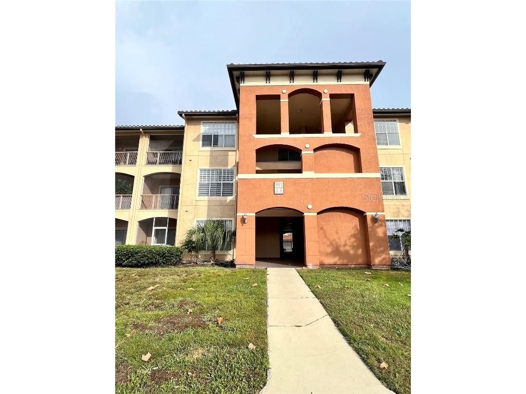 5512 Metrowest Blvd #205 Orlando FL 32811 O6172498 image1