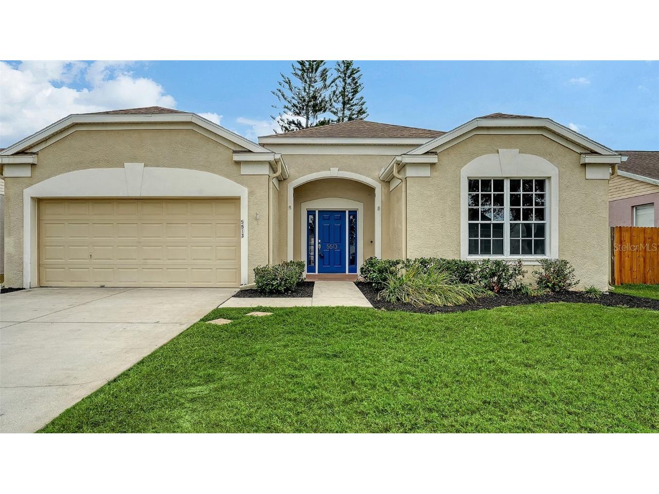 5513 47th Court E Bradenton FL 34203 A4673899 image1