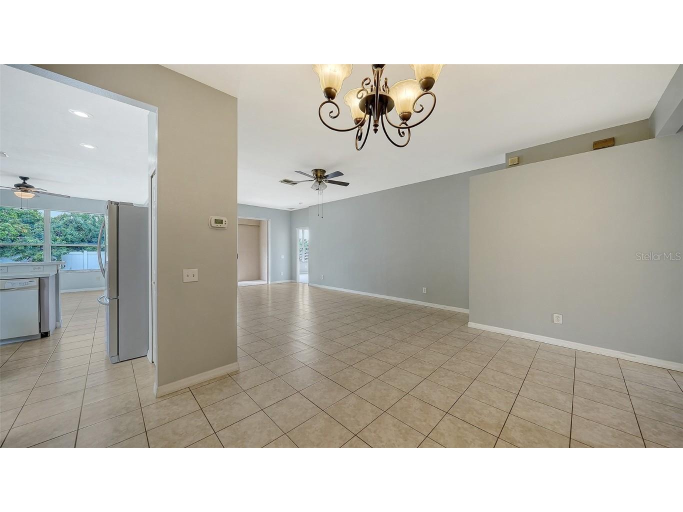 5513 47th Court E Bradenton FL 34203 A4673899 image2