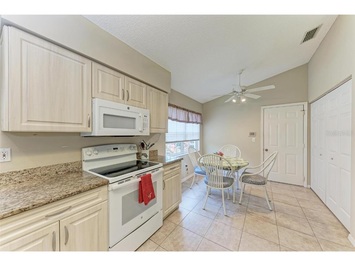 5513 83rd Terrace E Sarasota FL 34243 A4674442 image15