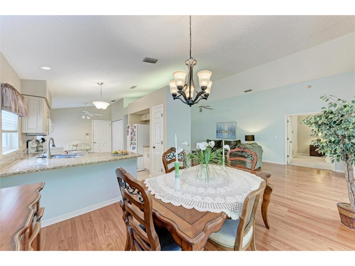 5513 83rd Terrace E Sarasota FL 34243 A4674442 image18