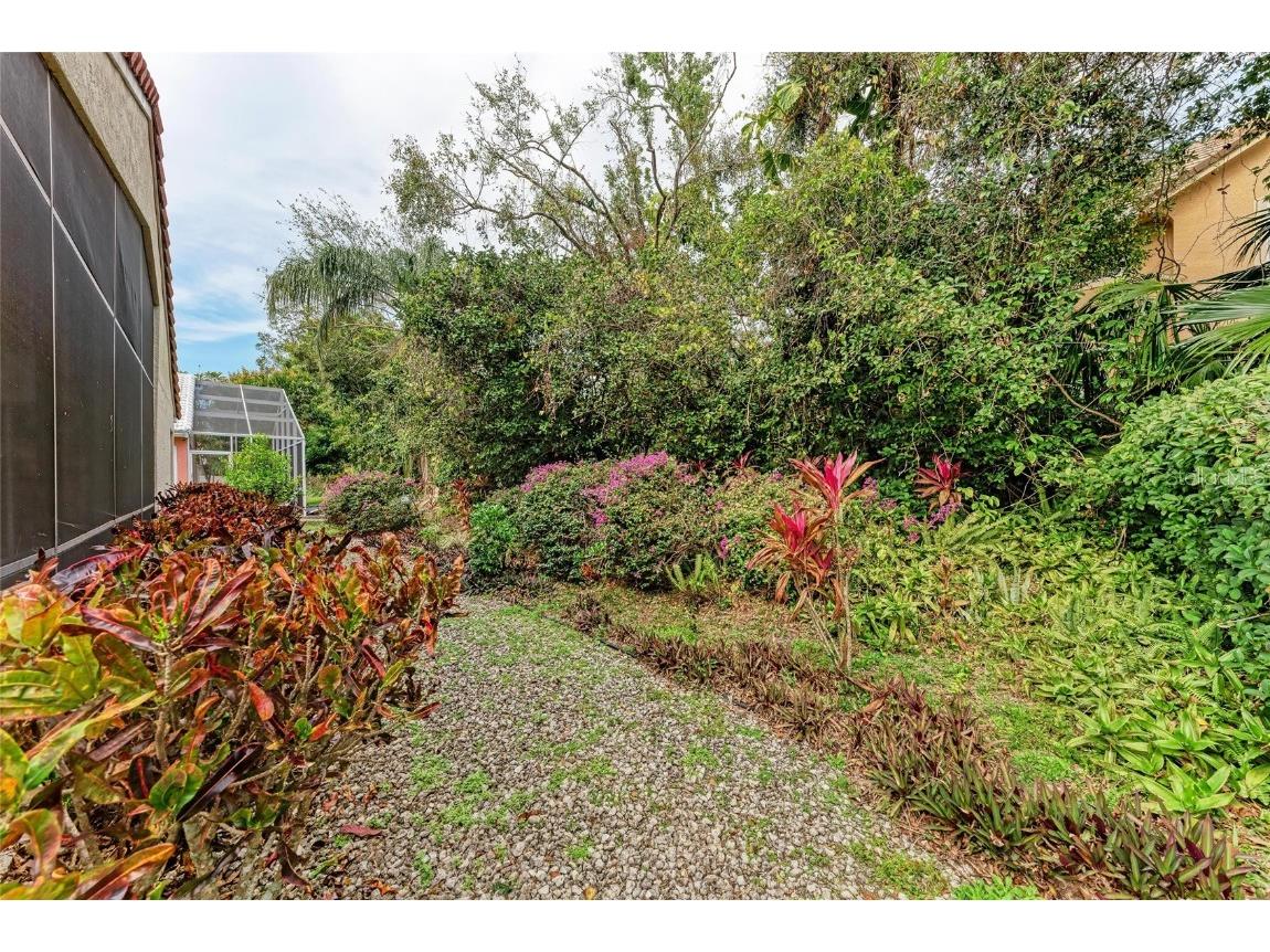 5513 83rd Terrace E Sarasota FL 34243 A4674442 image36