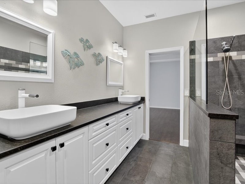 5513 Golden Isles Drive Apollo Beach FL 33572 TB8514715 image15