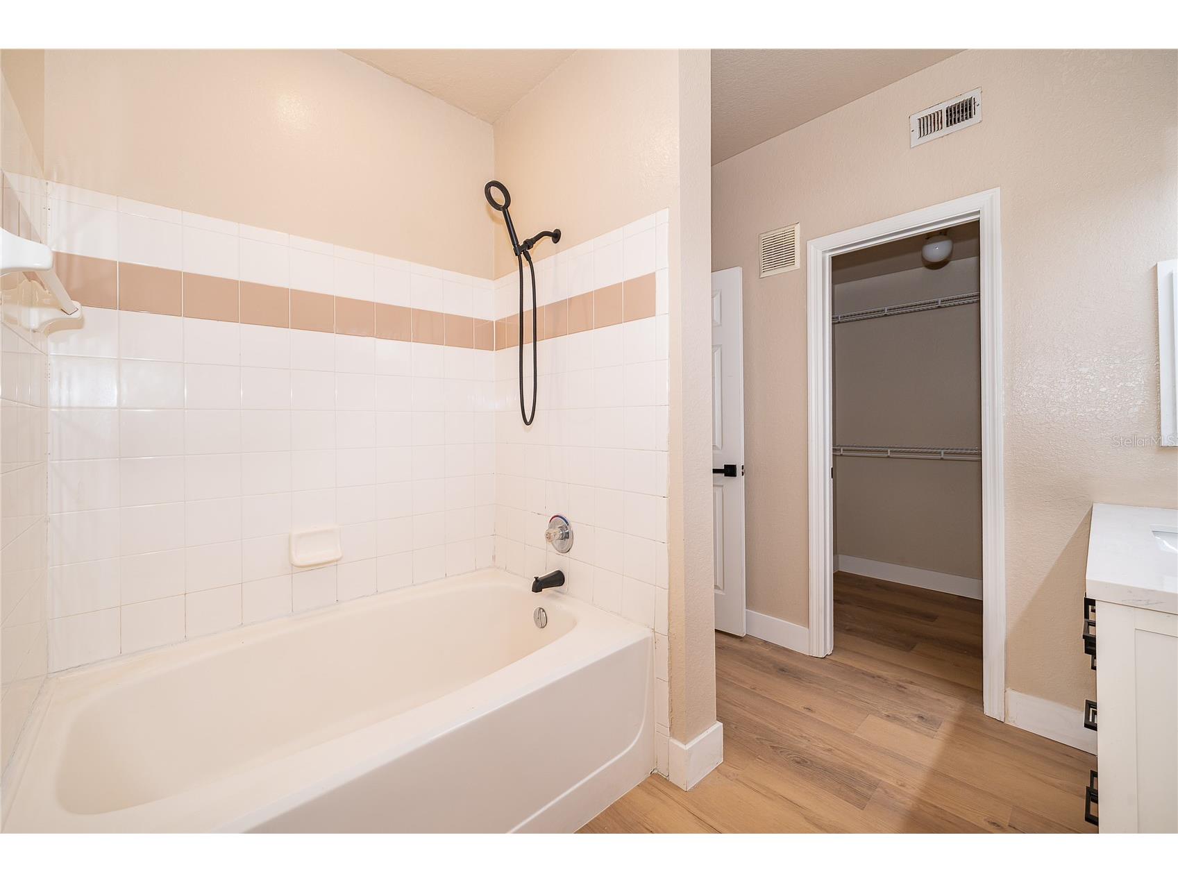 5513 P G A Boulevard #4827 Orlando FL 32839 O6404536 image16