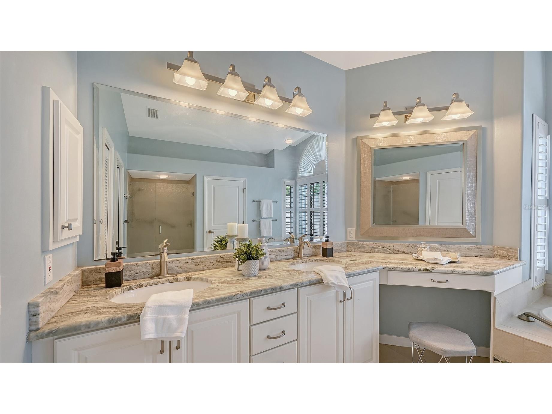 5515 Downham Meadows Sarasota FL 34235 A4681324 image35